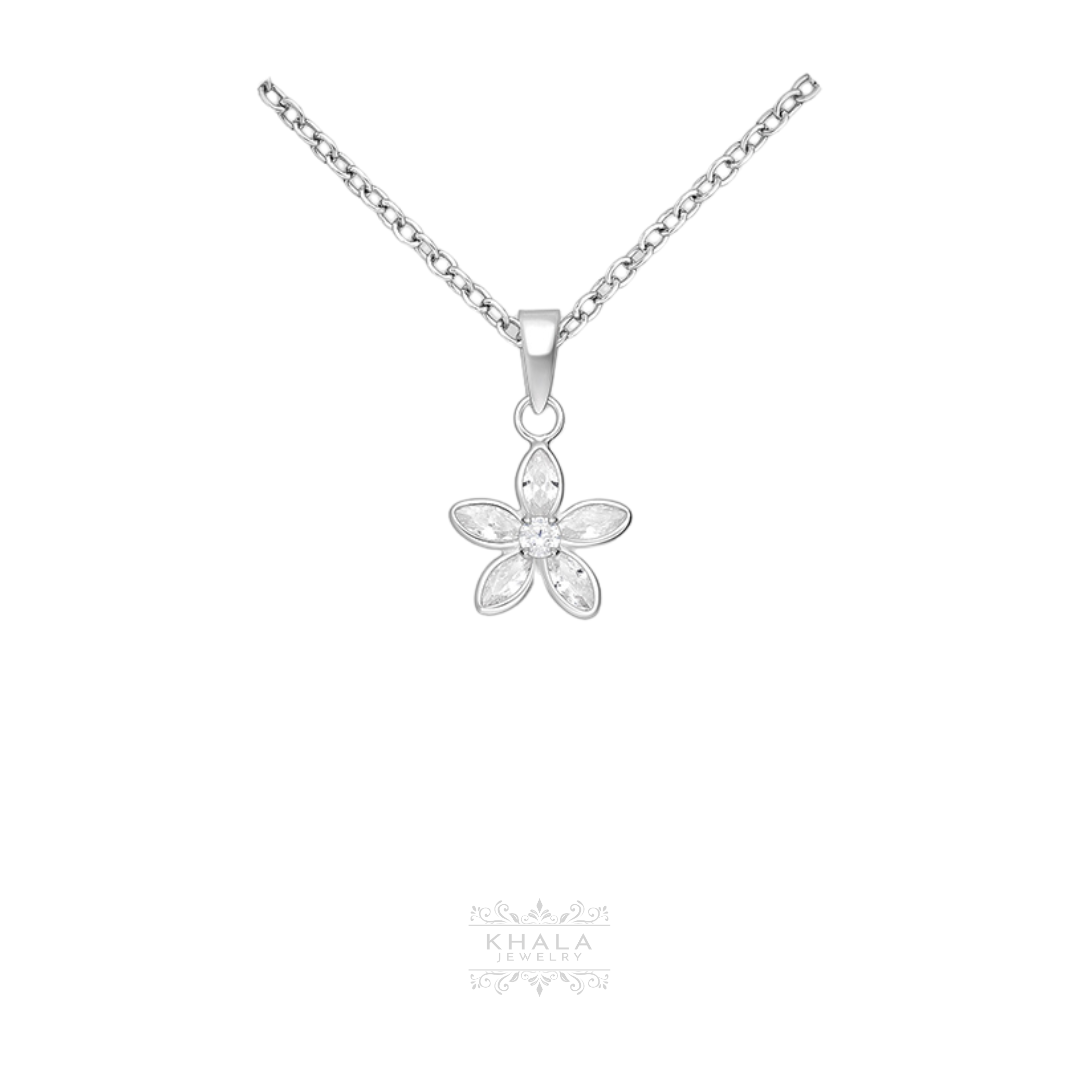 JUNI Flower Pendant Necklace