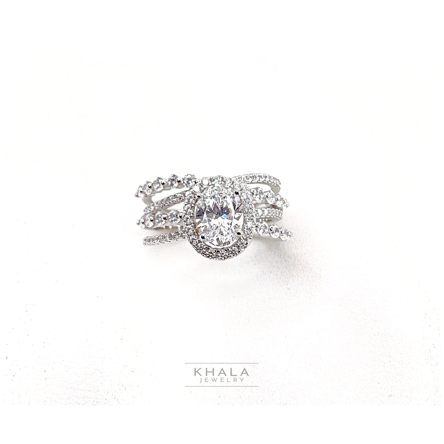 AADYA Cocktail Ring