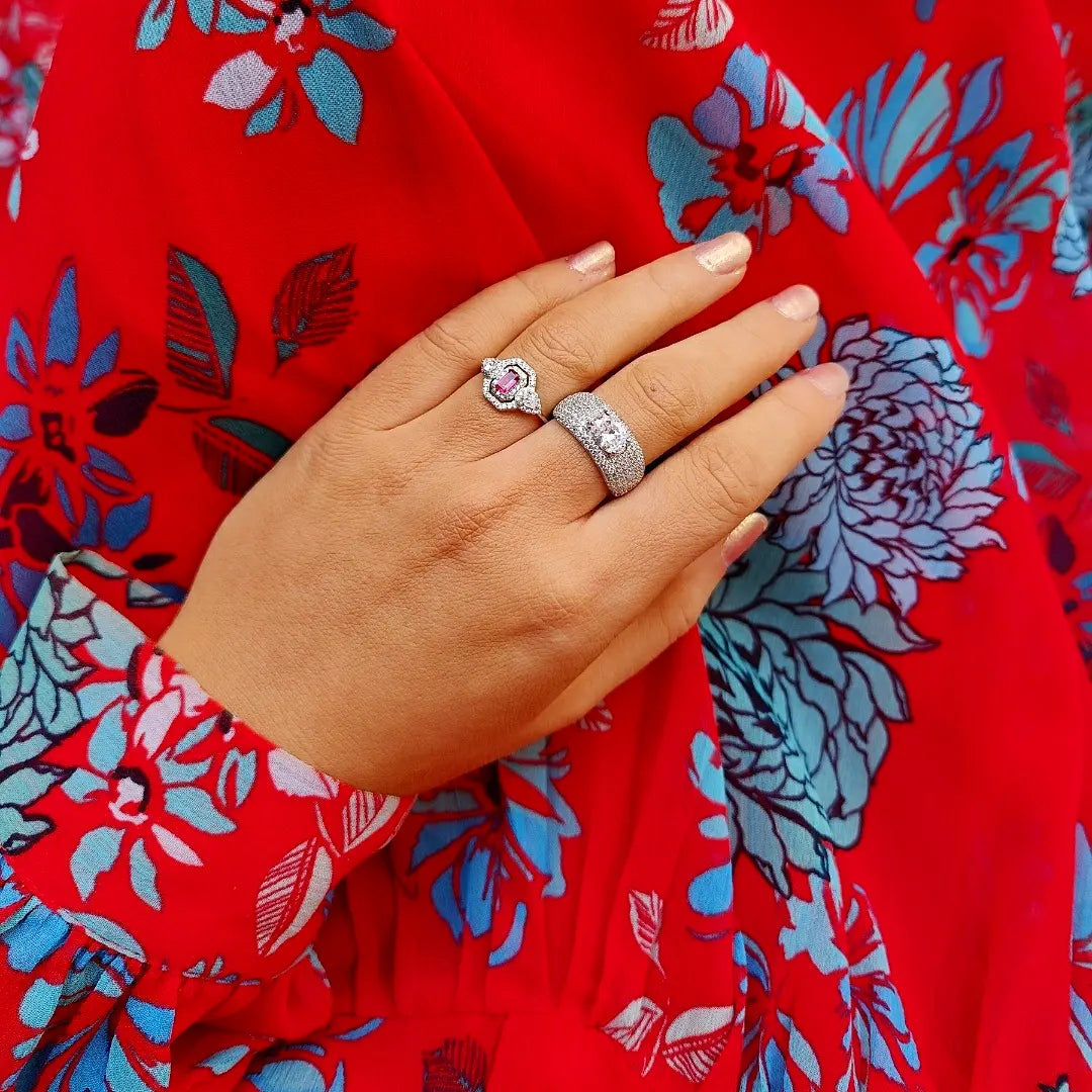 MILLICENT Band Ring