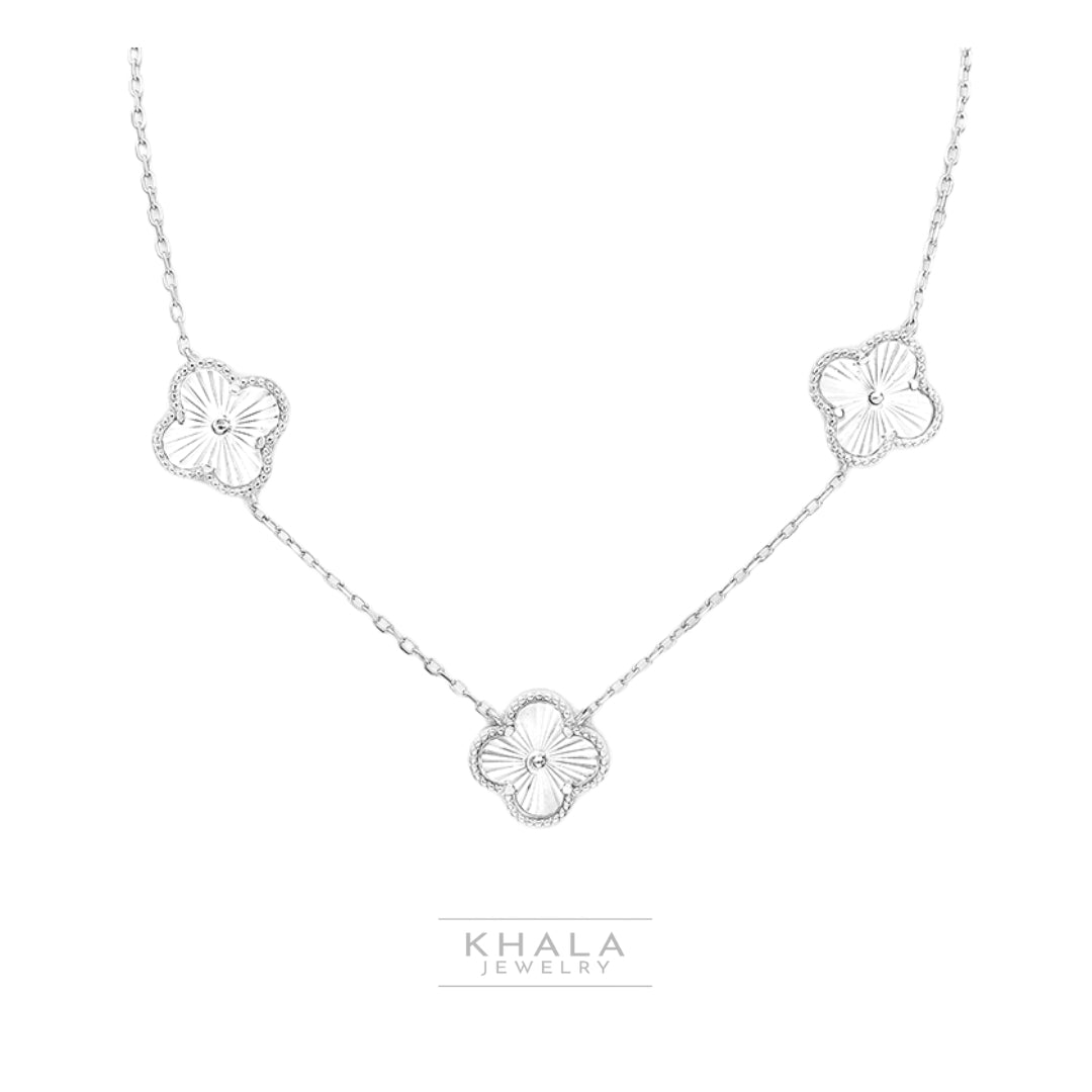FLEUR Clover Necklace